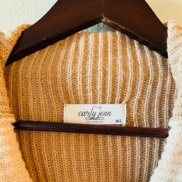 Carly Jean LA | Color Block Sweater - Picture 6 of 7